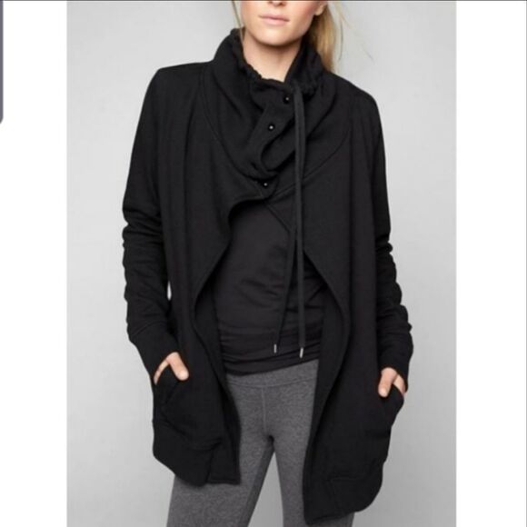 Athleta wrapper delight Workout open black jacket - Picture 1 of 6